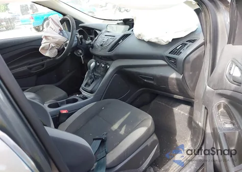 2014 Ford Escape S z USA, uszkodzony, nr VIN 1FMCU0F76EUC18932